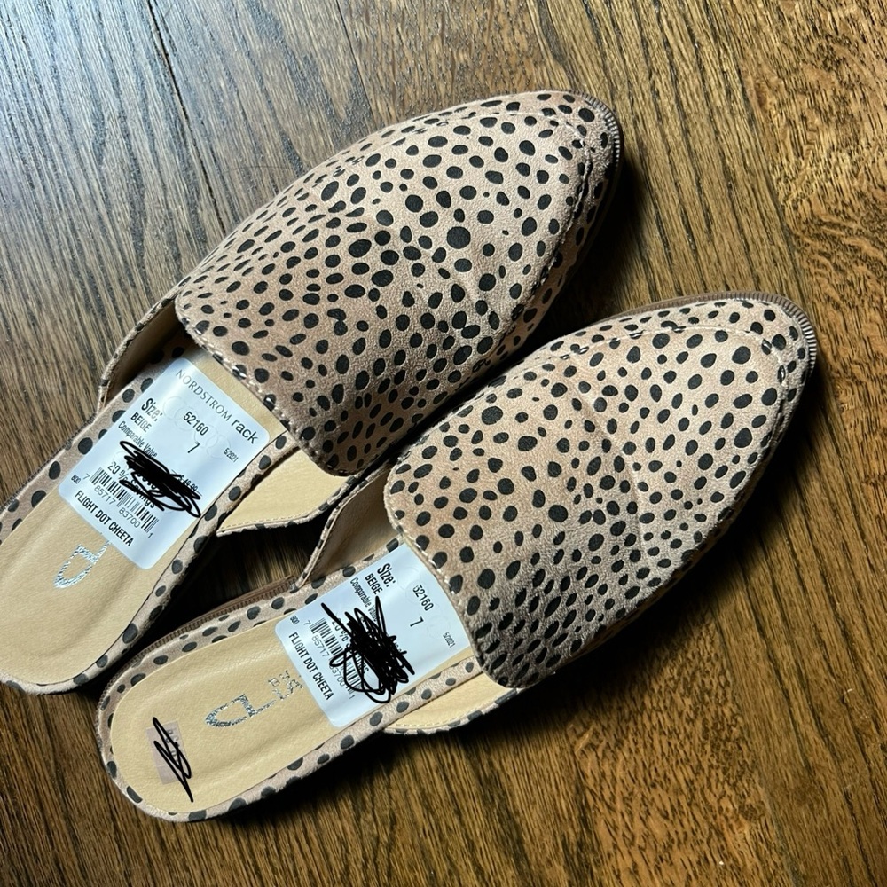CL by Laundry Tan and Black Spotted Flats